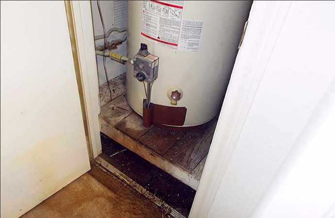 Emergency Plumbing Service for Water Heater Burst